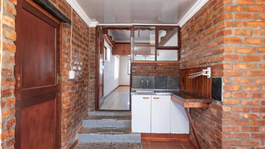 2 Bedroom Property for Sale in Agulhas Western Cape